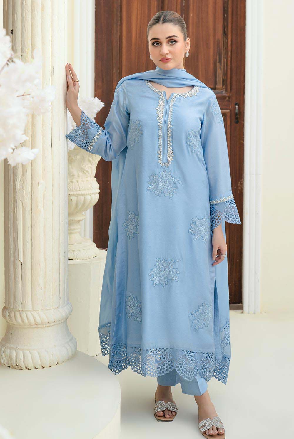EZRA Blue Tassar Silk Pakistani Dress with Crystal Handwork Shirt & Pants / L / Sleeves Lining EZRA Blue Tassar Silk Pakistani Dress with Crystal Handwork Shirt & Pants / L / Sleeves Lining