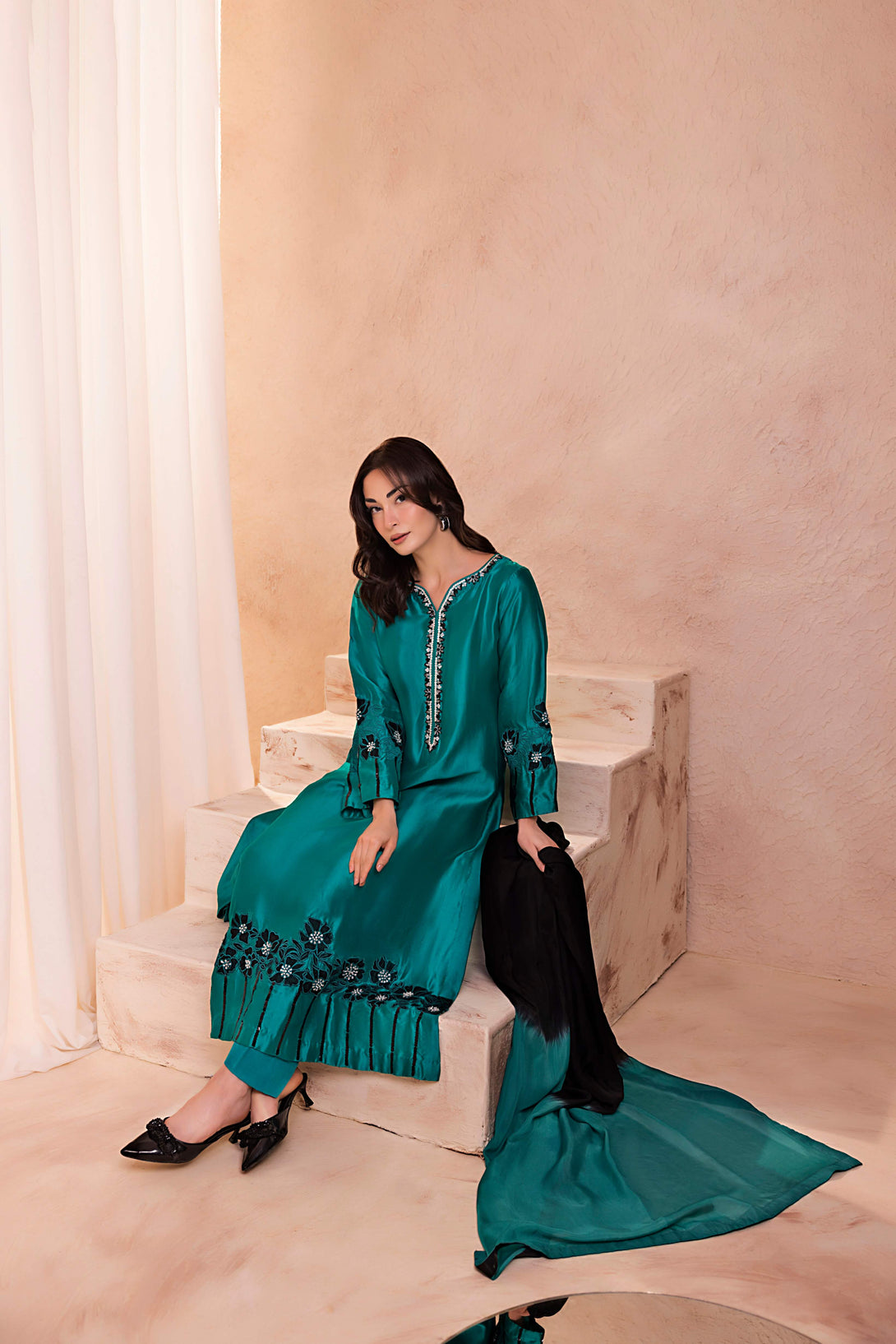 Reine Sea Green Silk Dress – Elegant Formal Outfit for Gatherings Shirt & Pants / S / Sequin Dupatta