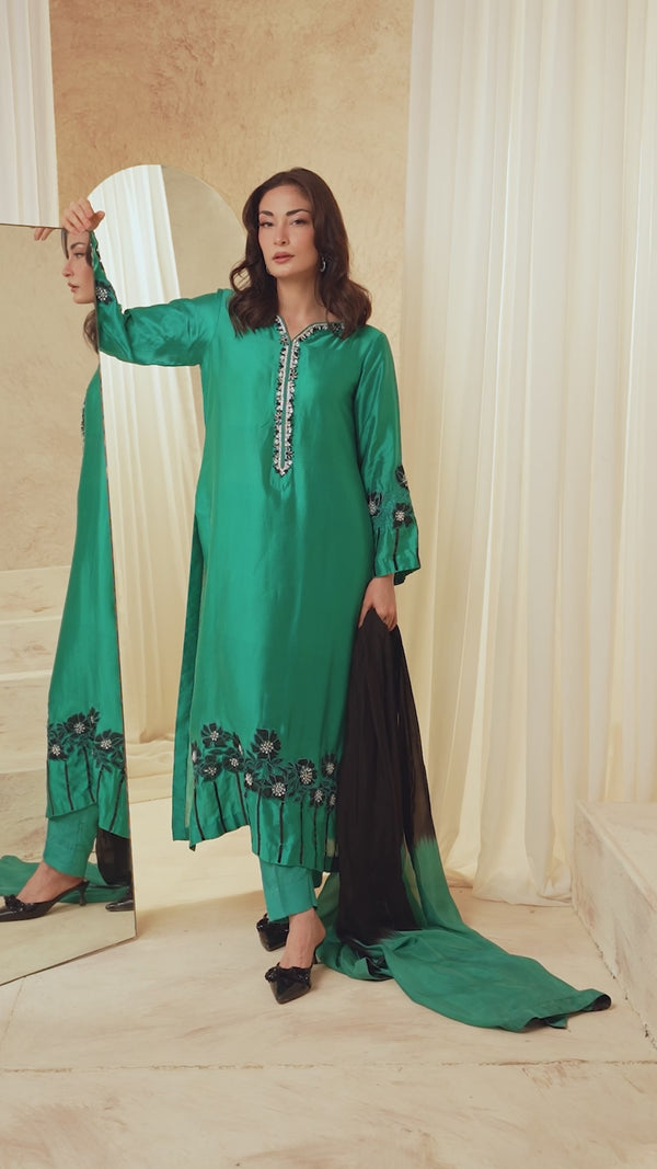 Reine Sea Green Silk Dress – Elegant Formal Outfit for Gatherings – Shireen  Lakdawala